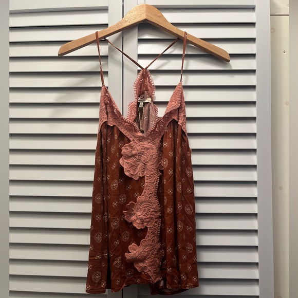 NWT Gimmicks Tank Top - Picture 3 of 7